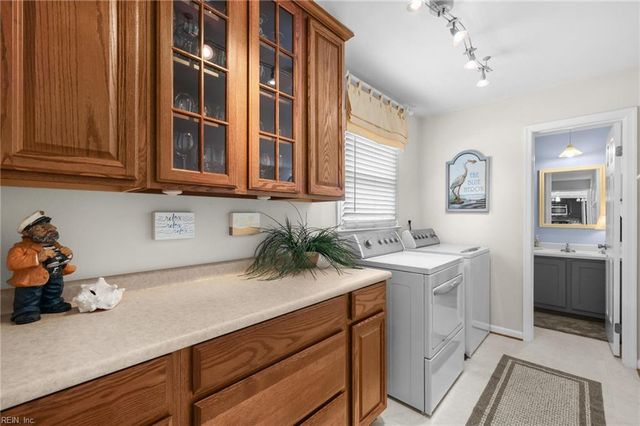 4424 Revere DR, Virginia Beach, VA 23456