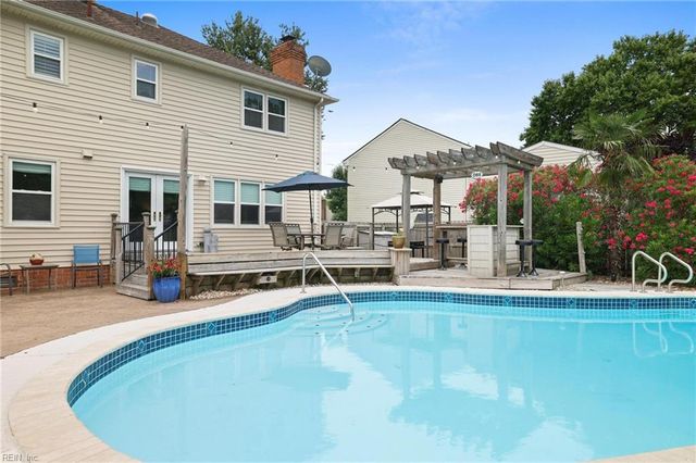 4424 Revere DR, Virginia Beach, VA 23456