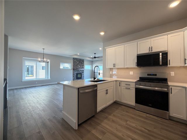 1270 Berkshire Lane, North Liberty, IA 52317