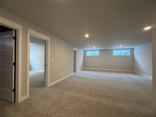 1270 Berkshire Lane, North Liberty, IA 52317