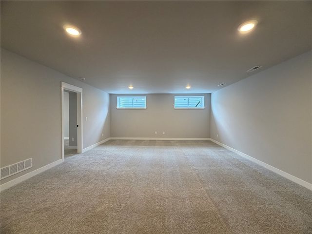 1270 Berkshire Lane, North Liberty, IA 52317