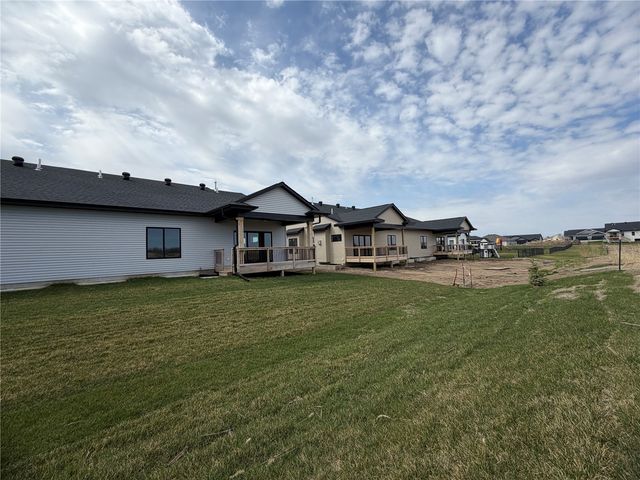 1270 Berkshire Lane, North Liberty, IA 52317