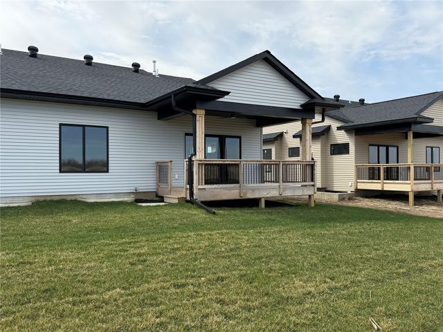1270 Berkshire Lane, North Liberty, IA 52317