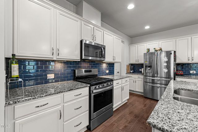 842 Salem Pointe Place, Apex, NC 27523