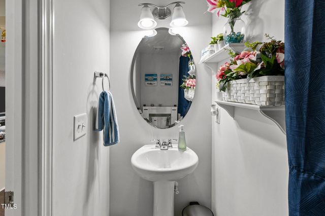 842 Salem Pointe Place, Apex, NC 27523