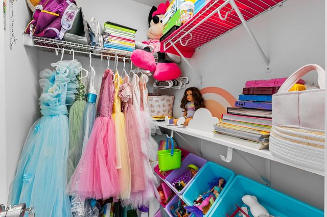 842 Salem Pointe Place, Apex, NC 27523