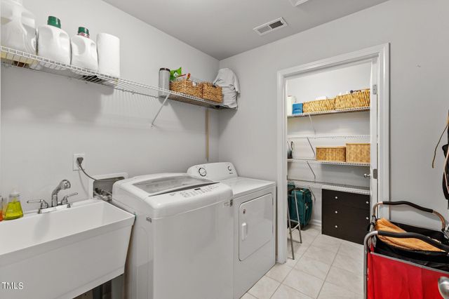 842 Salem Pointe Place, Apex, NC 27523