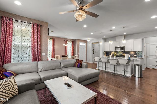 842 Salem Pointe Place, Apex, NC 27523