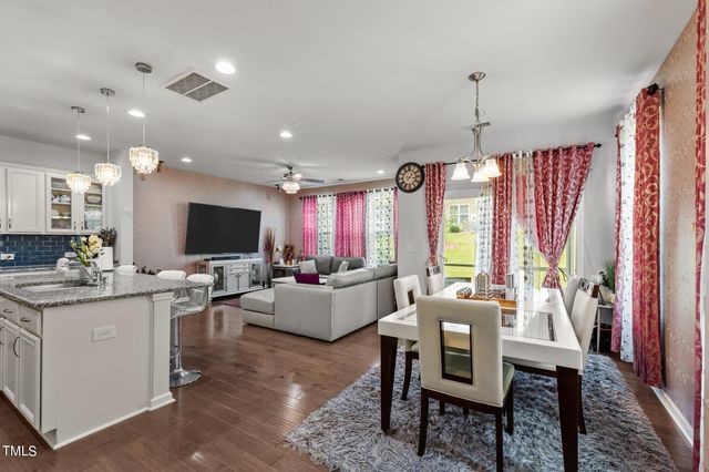 842 Salem Pointe Place, Apex, NC 27523