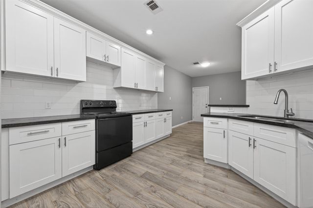 25106 Morgan Cemetery Road, Cleveland, TX 77328