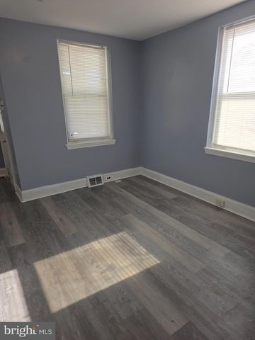 1085 NIAGARA RD, Camden, NJ 08104