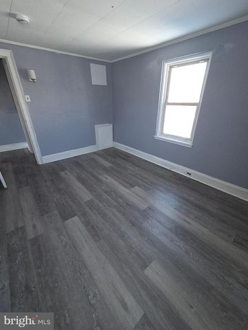 1085 NIAGARA RD, Camden, NJ 08104