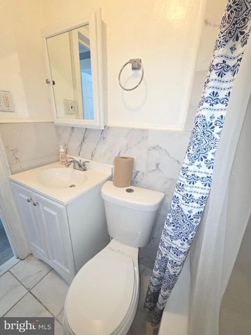 1085 NIAGARA RD, Camden, NJ 08104