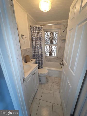 1085 NIAGARA RD, Camden, NJ 08104