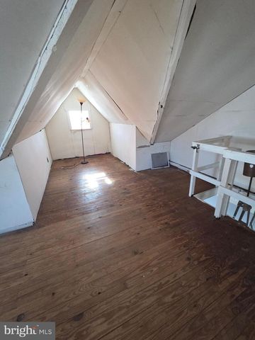 1085 NIAGARA RD, Camden, NJ 08104