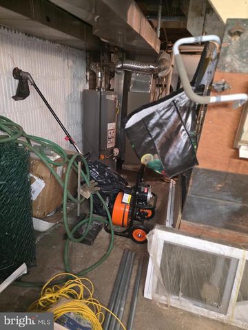 1085 NIAGARA RD, Camden, NJ 08104