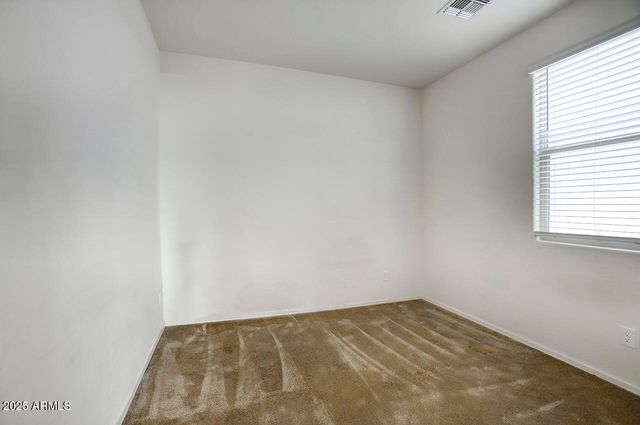 7180 W GOLDEN Lane, Peoria, AZ 85345