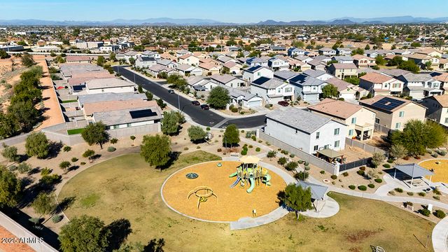 7180 W GOLDEN Lane, Peoria, AZ 85345