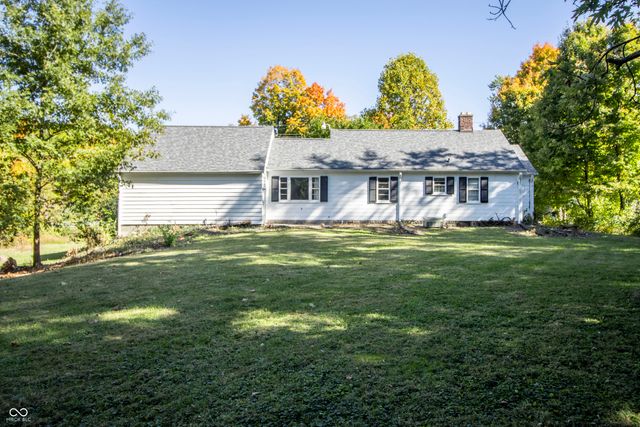 6040 S High School Road, Indianapolis, IN 46221