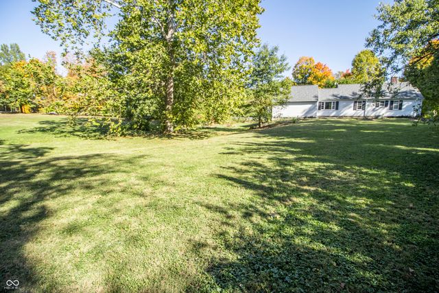 6040 S High School Road, Indianapolis, IN 46221