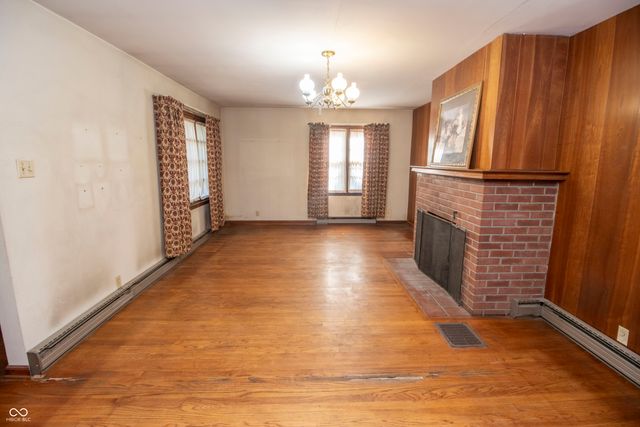 6040 S High School Road, Indianapolis, IN 46221