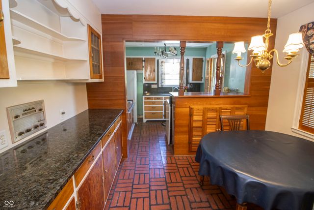 6040 S High School Road, Indianapolis, IN 46221