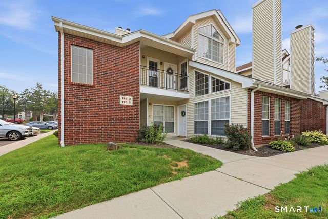 198 Carriage Crossing Lane 198, Middletown, CT 06457