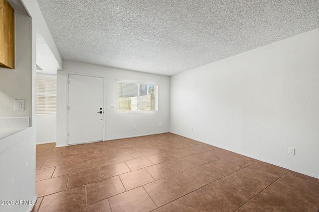 4733 W BETHANY HEIGHTS Drive, Glendale, AZ 85301