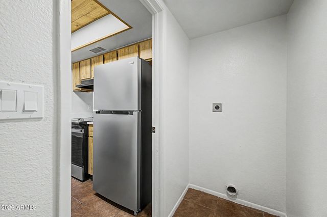 4733 W BETHANY HEIGHTS Drive, Glendale, AZ 85301
