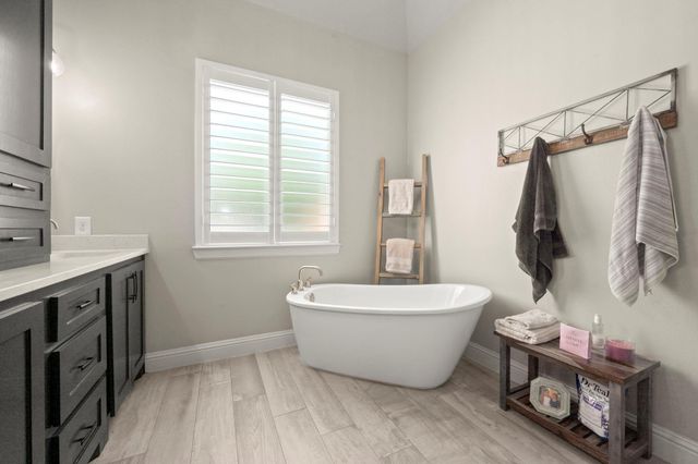 1211 Wealden Forest Drive, Spring, TX 77379