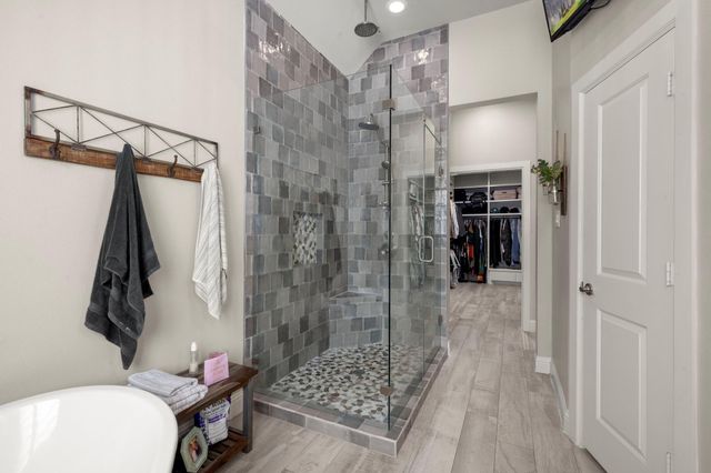 1211 Wealden Forest Drive, Spring, TX 77379