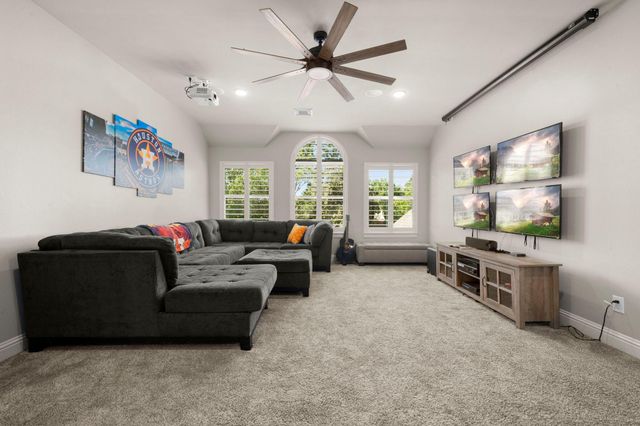 1211 Wealden Forest Drive, Spring, TX 77379