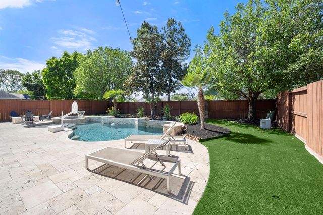 1211 Wealden Forest Drive, Spring, TX 77379