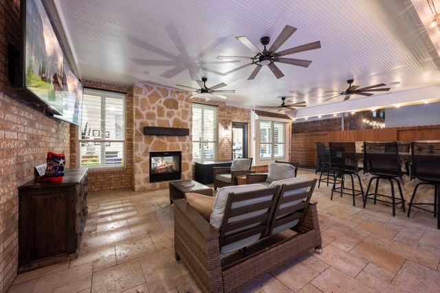 1211 Wealden Forest Drive, Spring, TX 77379