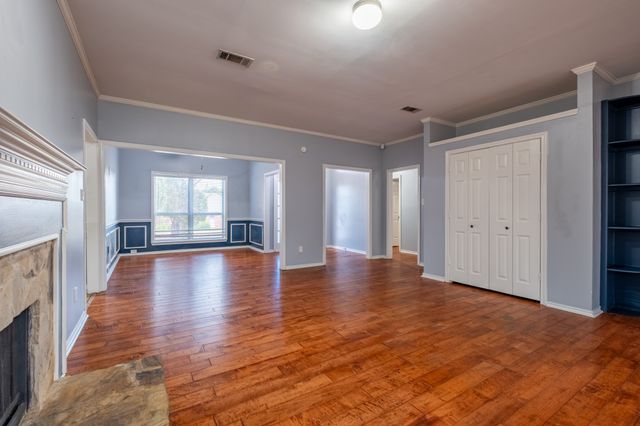 1502 Mission Hills Lane, Corinth, TX 76210