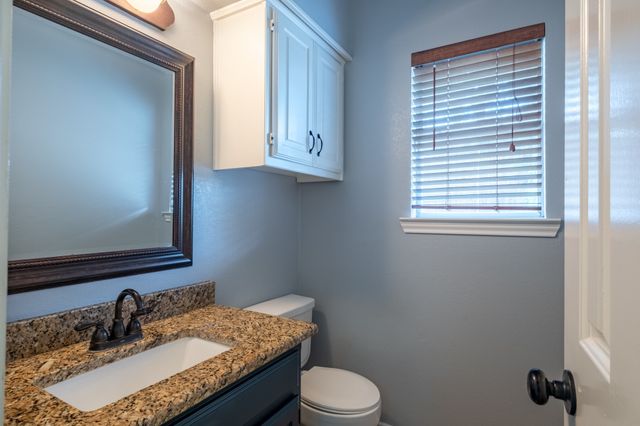 1502 Mission Hills Lane, Corinth, TX 76210