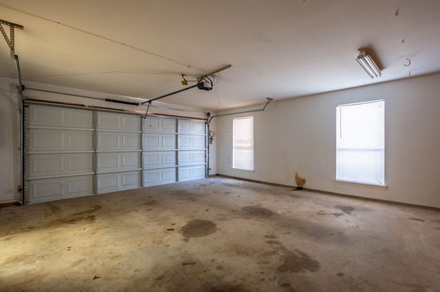 1502 Mission Hills Lane, Corinth, TX 76210