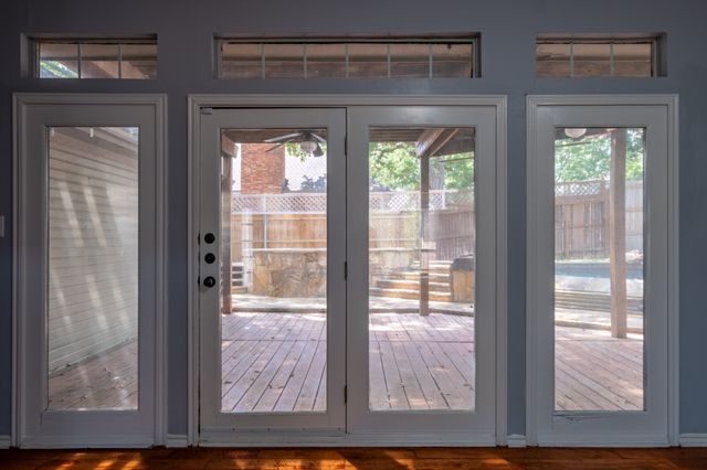 1502 Mission Hills Lane, Corinth, TX 76210