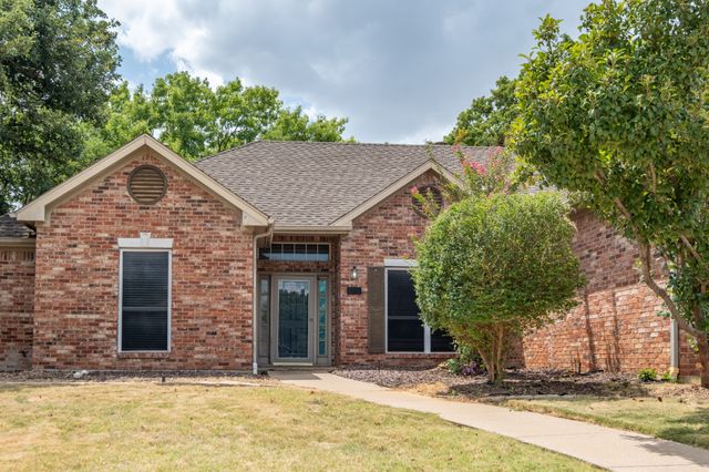 1502 Mission Hills Lane, Corinth, TX 76210