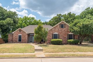 1502 Mission Hills Lane, Corinth, TX 76210