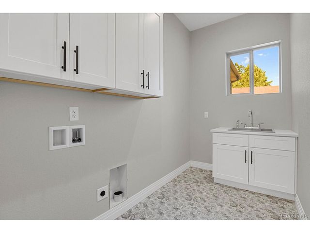 6152 Powell Rd, Parker, CO 80134