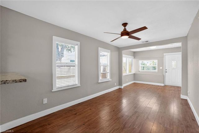 3250 Prescott ST N, St. Petersburg, FL 33713