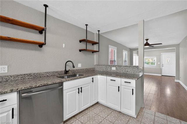 3250 Prescott ST N, St. Petersburg, FL 33713