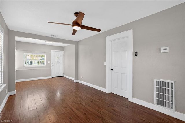 3250 Prescott ST N, St. Petersburg, FL 33713