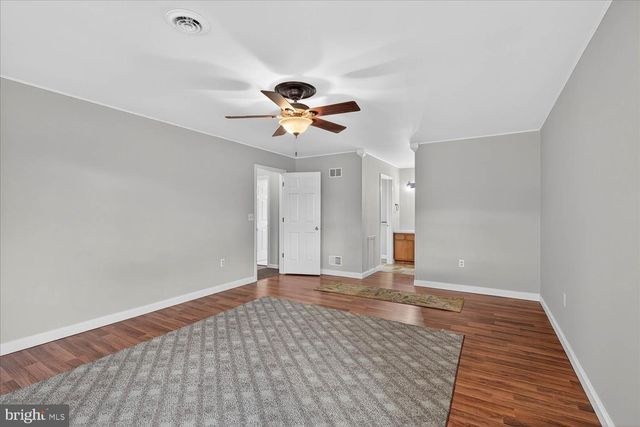 33 GINNA B DR, Robesonia, PA 19551