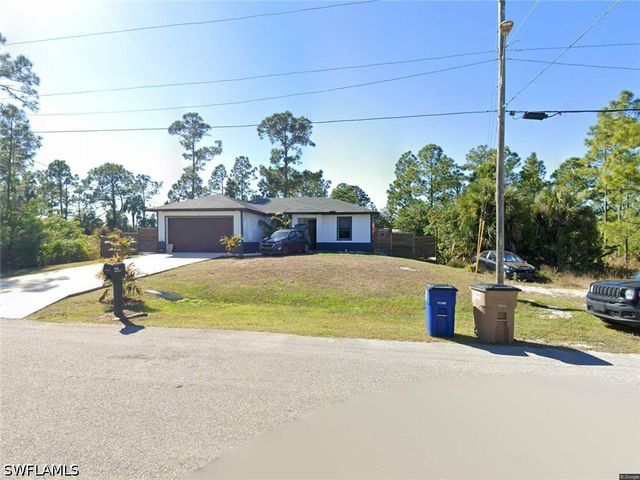912 Ossie AVE, Lehigh Acres, FL 33974