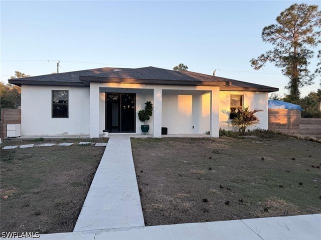 912 Ossie AVE, Lehigh Acres, FL 33974