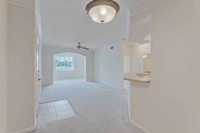 9303 W Myrtlewood Cir Circle W, Palm Beach Gardens, FL 33418