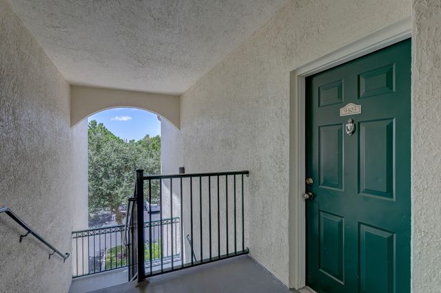 9303 W Myrtlewood Cir Circle W, Palm Beach Gardens, FL 33418
