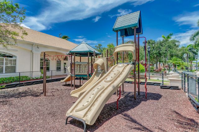 9303 W Myrtlewood Cir Circle W, Palm Beach Gardens, FL 33418